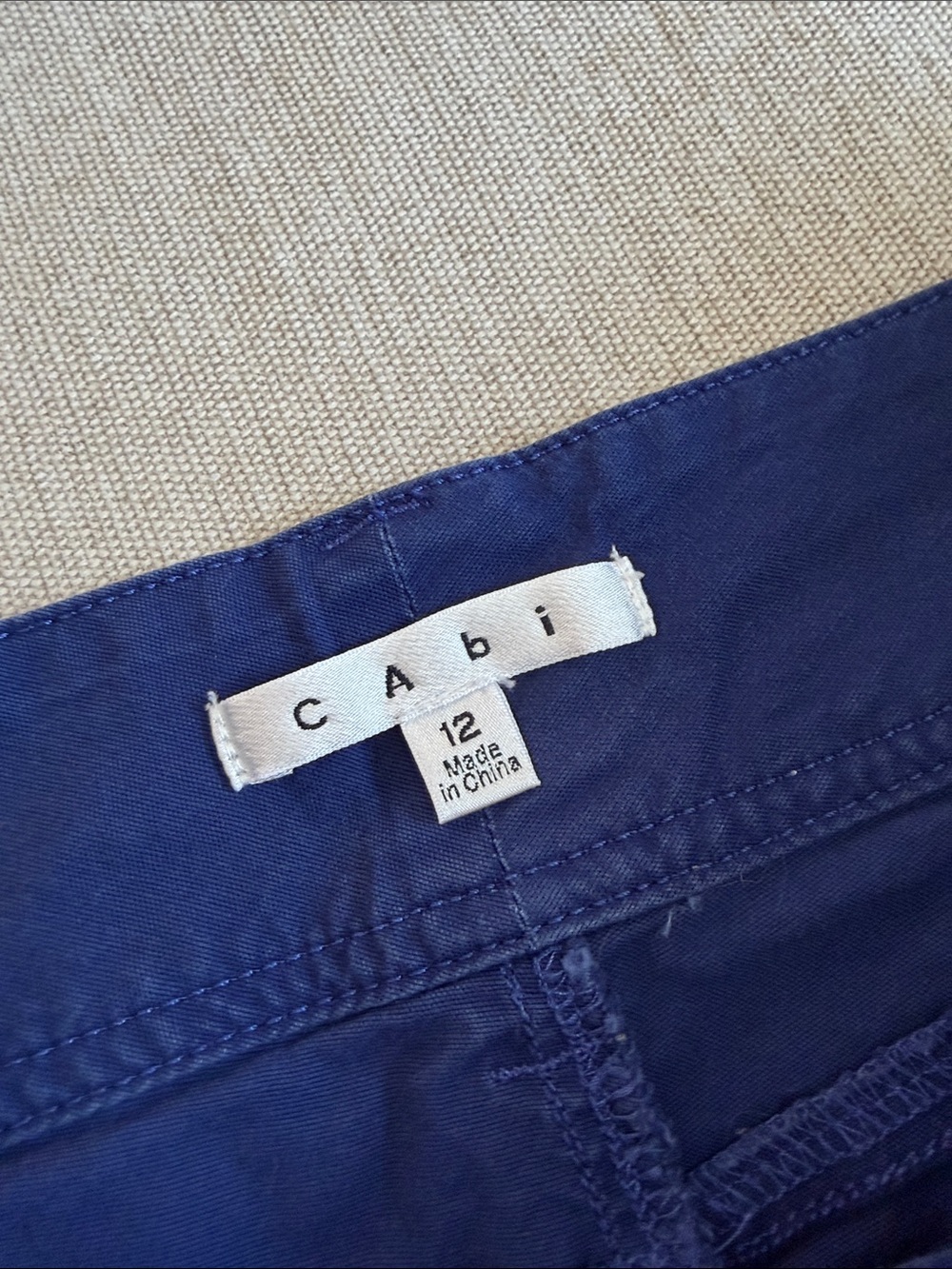 CAbi Lou Bermuda Shorts #830 Nautical Blue Two Button Board Long Size 12 - Picture 3 of 6